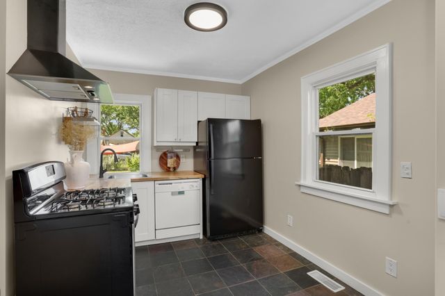 5212 45th Avenue S, Minneapolis, MN 55417