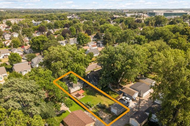 5212 45th Avenue S, Minneapolis, MN 55417