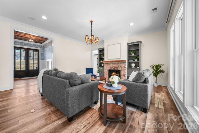 2586 Lee Lawing Road, Lincolnton, NC 28092