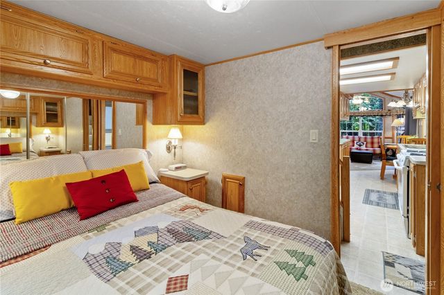 112 2 Pioneer Circle, Deming, WA 98244