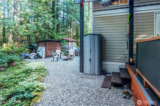 112 2 Pioneer Circle, Deming, WA 98244