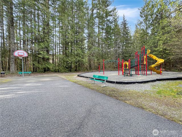 112 2 Pioneer Circle, Deming, WA 98244