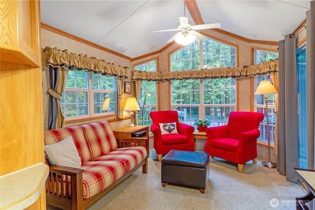 112 2 Pioneer Circle, Deming, WA 98244