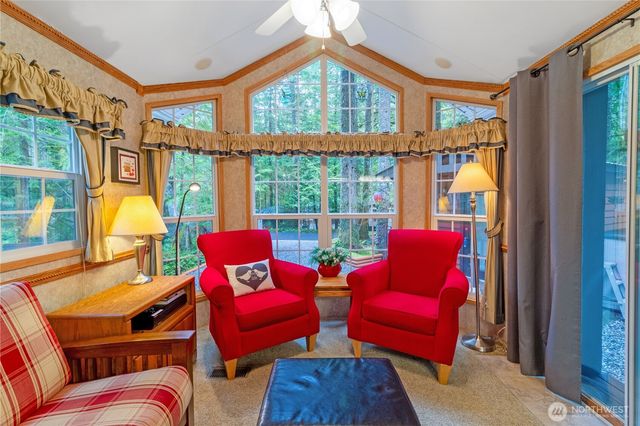 112 2 Pioneer Circle, Deming, WA 98244