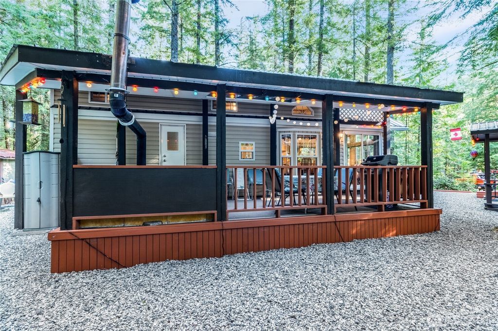 112 2 Pioneer Circle, Deming, WA 98244