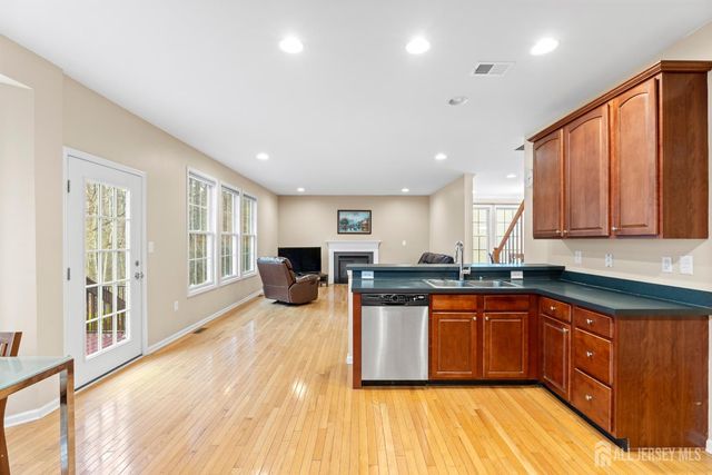 28 Walden Court, Old Bridge, NJ 08857