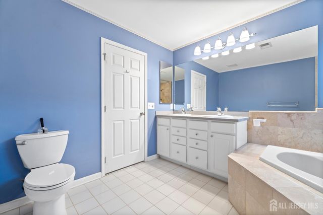 28 Walden Court, Old Bridge, NJ 08857