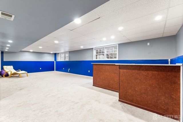 28 Walden Court, Old Bridge, NJ 08857