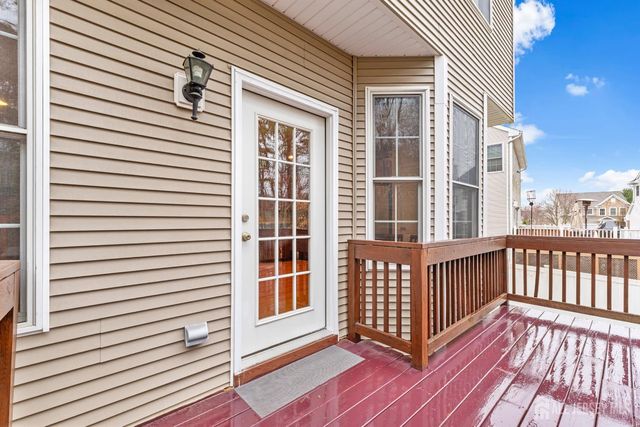 28 Walden Court, Old Bridge, NJ 08857