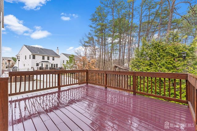 28 Walden Court, Old Bridge, NJ 08857