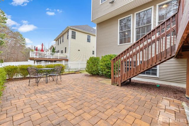 28 Walden Court, Old Bridge, NJ 08857