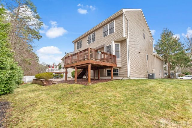 28 Walden Court, Old Bridge, NJ 08857