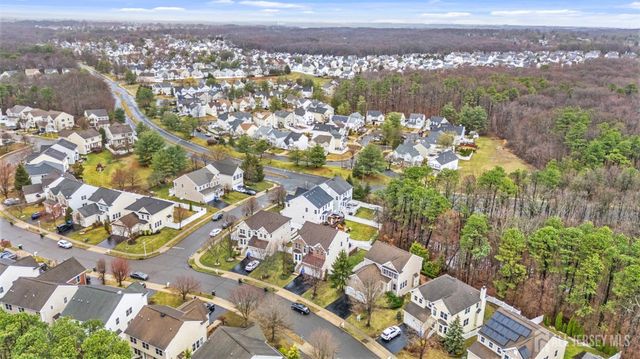 28 Walden Court, Old Bridge, NJ 08857