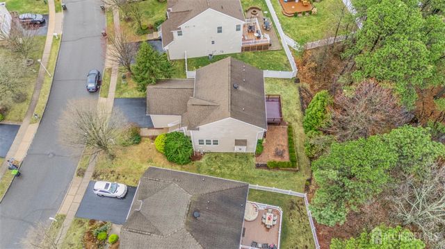 28 Walden Court, Old Bridge, NJ 08857