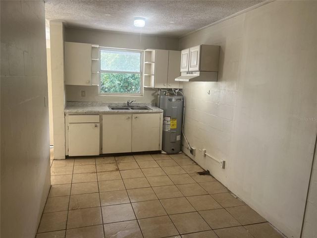 543 DIVISION STREET 1, Daytona Beach, FL 32114