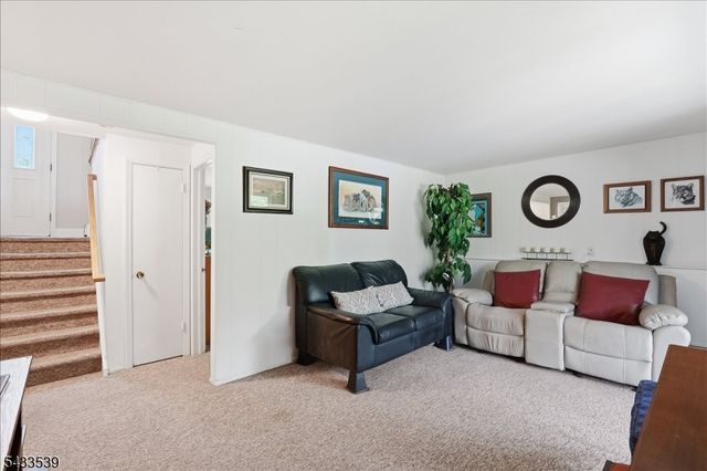 15 Mile Dr, Chester Twp., NJ 07930