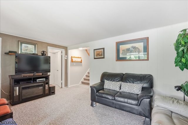 15 Mile Dr, Chester Twp., NJ 07930
