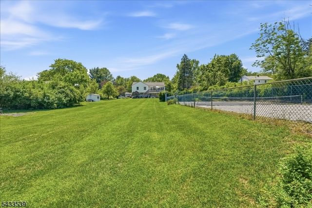 15 Mile Dr, Chester Twp., NJ 07930