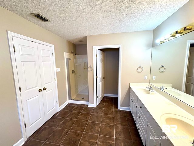 7201 N Ashmoor Drive, Mobile, AL 36695