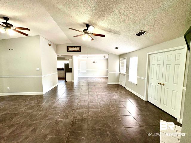 7201 N Ashmoor Drive, Mobile, AL 36695
