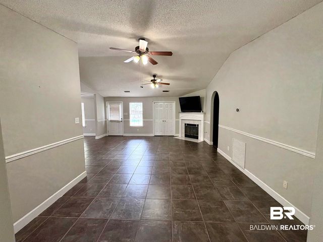 7201 N Ashmoor Drive, Mobile, AL 36695