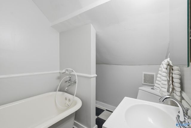 1217 Mccullough Avenue NE, Huntsville, AL 35801