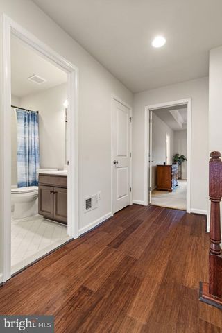 6654 BARTRAMS FOREST LN, Haymarket, VA 20169