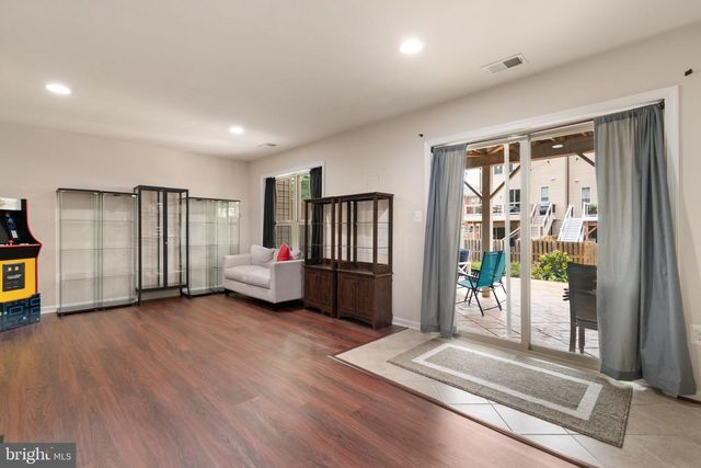 6654 BARTRAMS FOREST LN, Haymarket, VA 20169