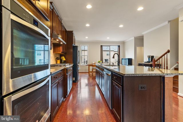 6654 BARTRAMS FOREST LN, Haymarket, VA 20169