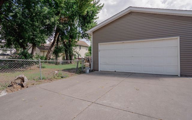 1423 Penn Avenue N, Minneapolis, MN 55411