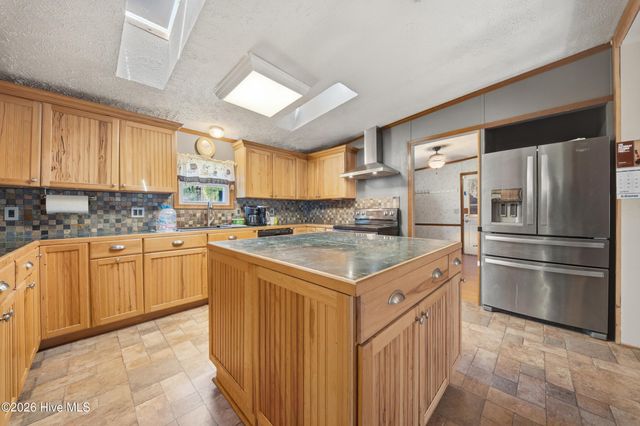 594 Drum Hill Road, Gates, NC 27937