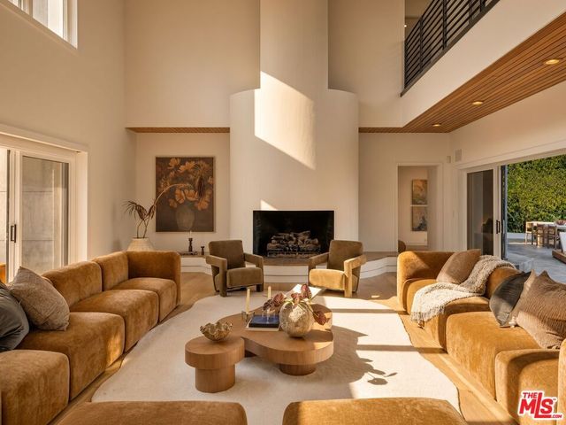 11955 Pinnacle Place, Beverly Hills, CA 90210