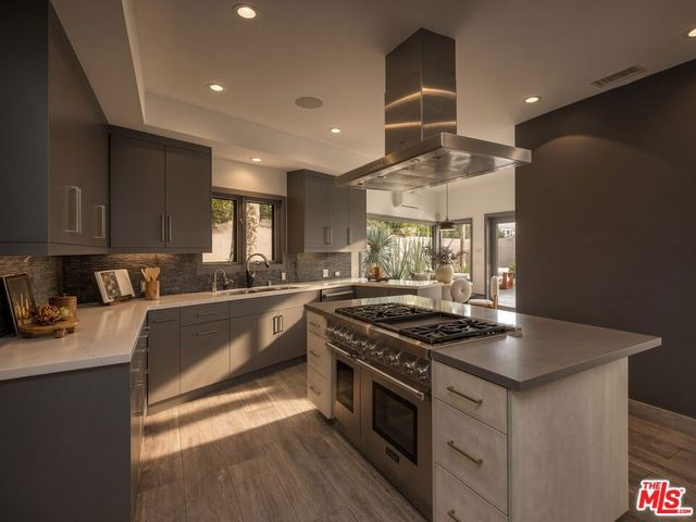 11955 Pinnacle Place, Beverly Hills, CA 90210