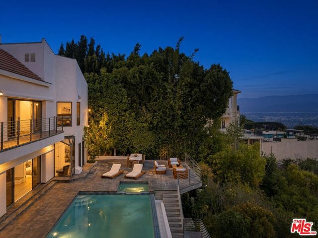11955 Pinnacle Place, Beverly Hills, CA 90210