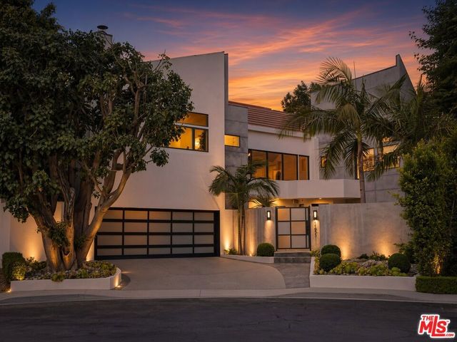 11955 Pinnacle Place, Beverly Hills, CA 90210