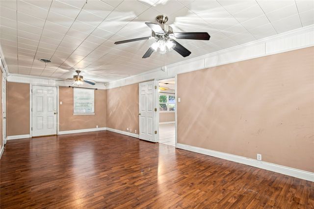 2507 N Shannon Street, Sherman, TX 75092