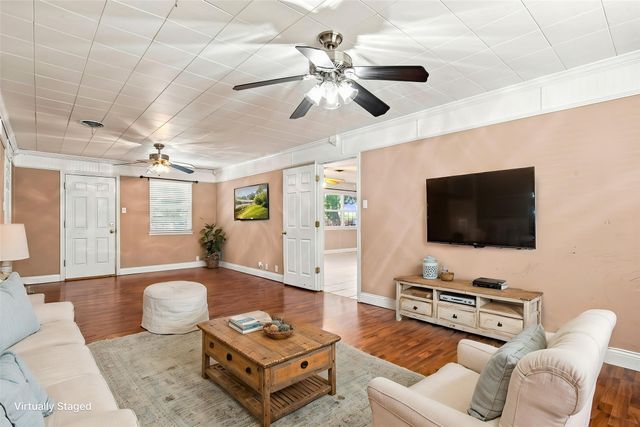 2507 N Shannon Street, Sherman, TX 75092