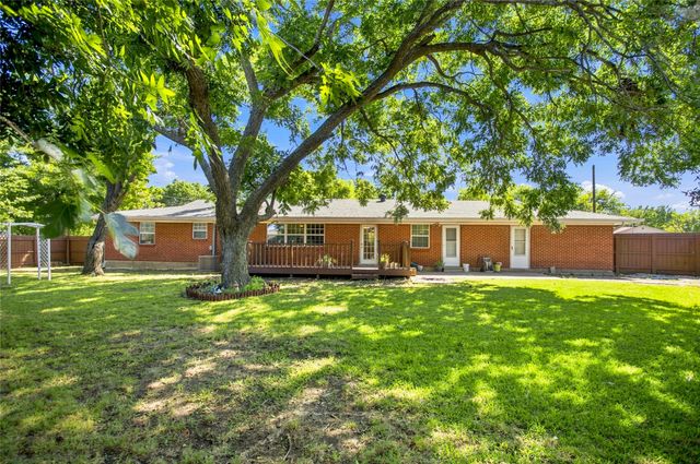 2507 N Shannon Street, Sherman, TX 75092