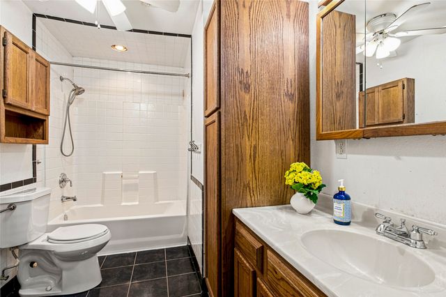 2507 N Shannon Street, Sherman, TX 75092