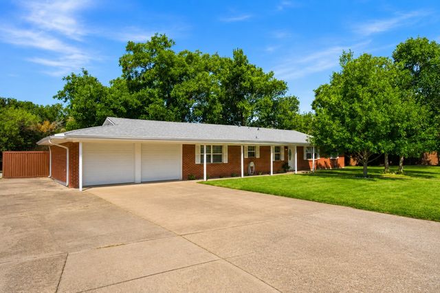 2507 N Shannon Street, Sherman, TX 75092