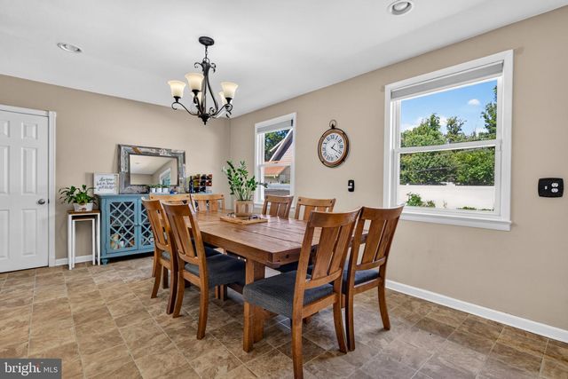 1236 MAGNOLIA RD, Vineland, NJ 08361