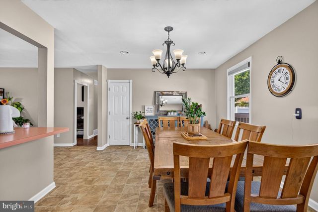 1236 MAGNOLIA RD, Vineland, NJ 08361