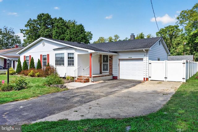 1236 MAGNOLIA RD, Vineland, NJ 08361