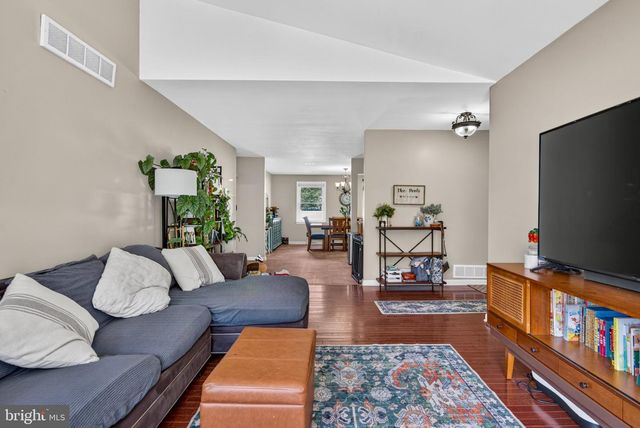 1236 MAGNOLIA RD, Vineland, NJ 08361