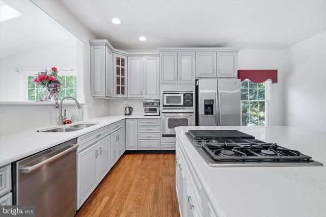 17 WATERTON DR, Bear, DE 19701