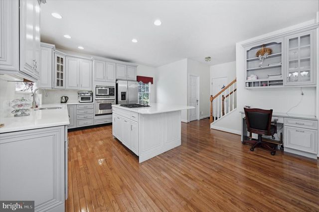 17 WATERTON DR, Bear, DE 19701