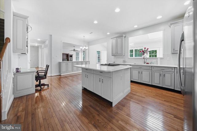17 WATERTON DR, Bear, DE 19701