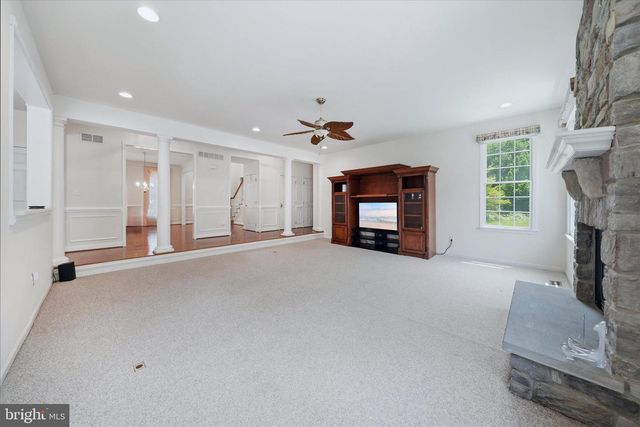 17 WATERTON DR, Bear, DE 19701