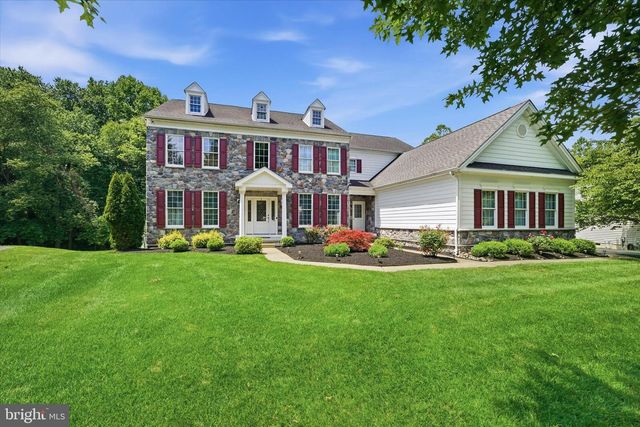 17 WATERTON DR, Bear, DE 19701