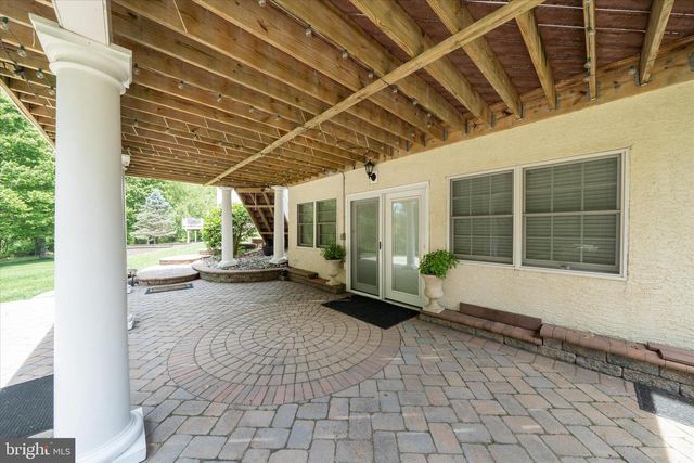 17 WATERTON DR, Bear, DE 19701